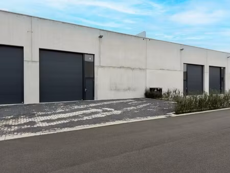 commercieel te koop in vichte