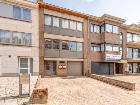 commercieel te koop in wemmel met 4 slaapkamers
