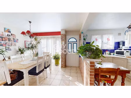 maison canet village proche toutes commodités