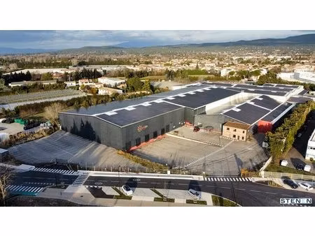 à vendre - entrepôt 8200 m² - l'isle sur sorgue