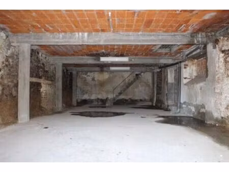 vente garage 82 m² cholet (49300)