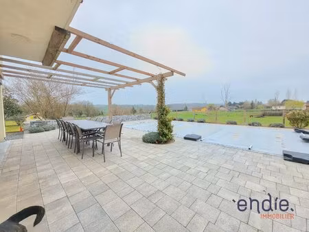 maison 5 chambres  173 m²  entièrment rénovée avec grand terrain