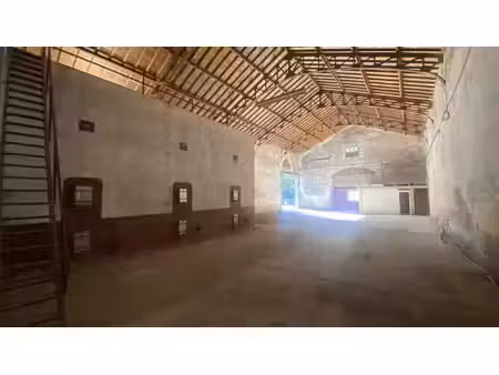 location local industriel 281 m² à lunel (34400)
