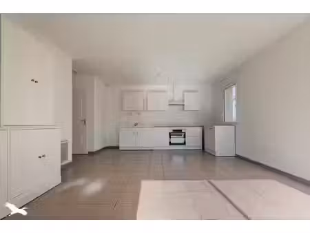 vente appartement 2 pièces 45 m² à pompignac (33370)  135 000 €