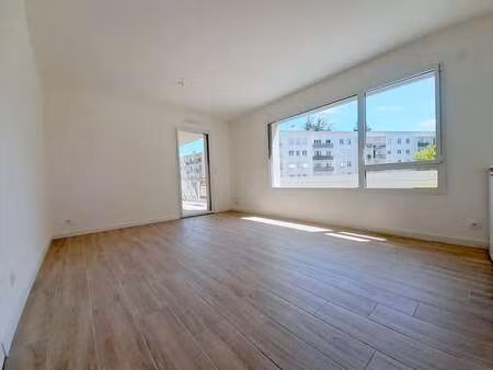 location appartement 2 pièces à nantes canclaux - mellinet (44000) : à louer 2 pièces / 42