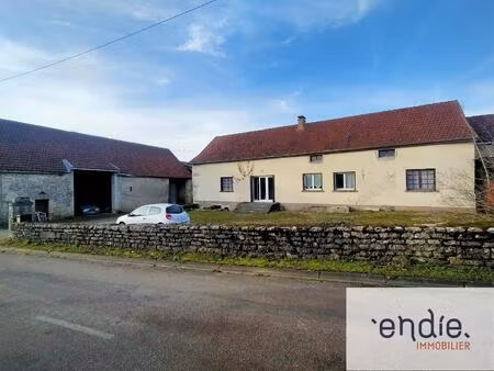 corps de ferme à lucenay le duc - 120m² habitables - terrain 5753m²