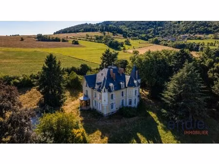 a vendre-château de caractère du xix siècle au coeur de l'ardèche verte.