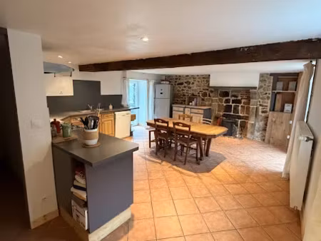 location maison 4 pièces 160 m² à terjat (03420)  800 €