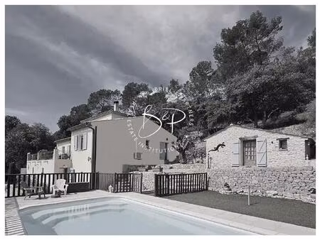 a vendre entrecasteaux maison de charme avec vue époustouflante  jardin paysagé et...