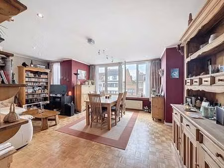 laeken - appartement 1 chambre avec terrasse +/- 82m²