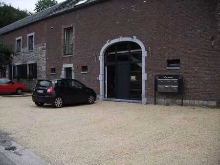 rez-de-chaussée avec terrasse