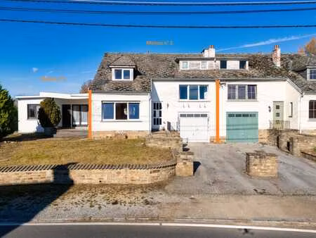 ensemble de 2 maisons! nombreuses possibilités!