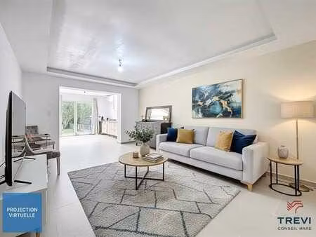 sous option bel appartement rénové avec jardin