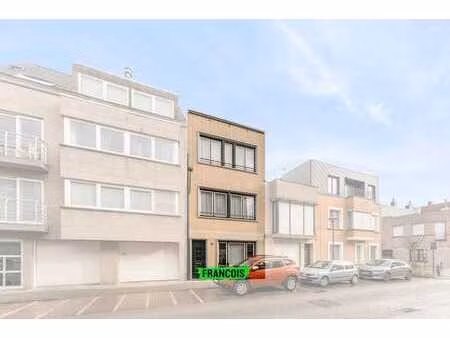 maison de ville spacieuse avec 6 chambres et garage dans le…