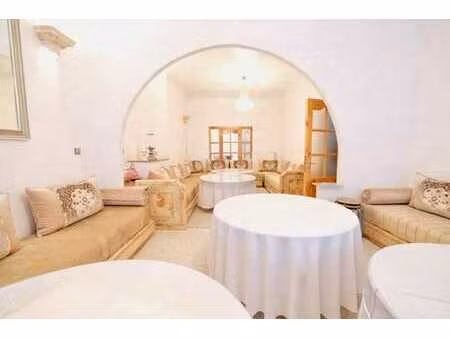 maison 5 chambres en très bon état