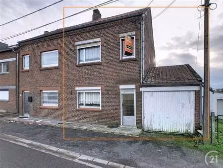 maison 3 facades 2 chambres garage et jardin