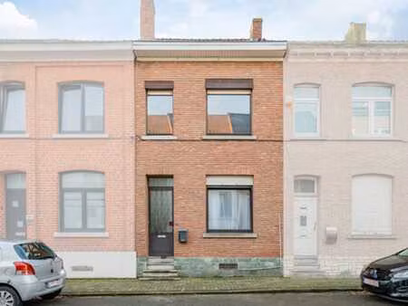maison familiale prête à emménager au centre de lembeek