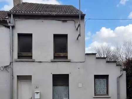 charmante maison 3 façades unifamiliale – en cours de rénova