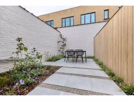 maison de ville unique avec ascenseur