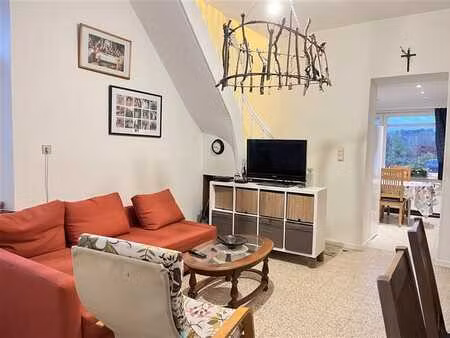 maison villageoise avec jardin