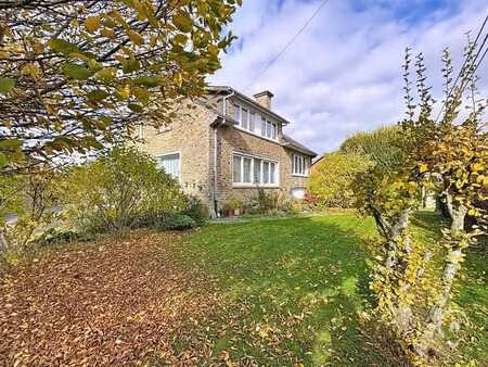 spacieuse ville 5 chambres de 200 m² à vendre à dinant