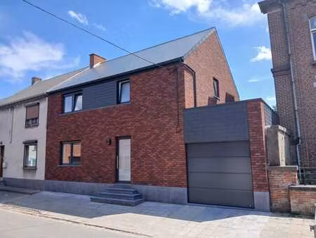 splendide maison rénovée 3 chambres avec garage et jardin