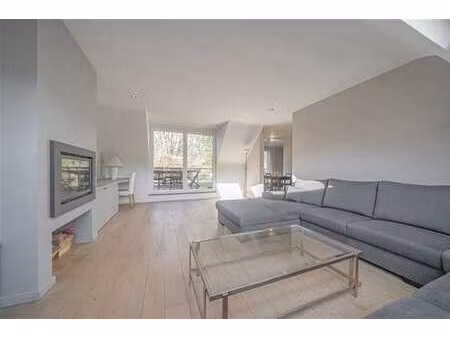 ohain - superbe appt 105m² + 30m² terr - park 2v - peb=c