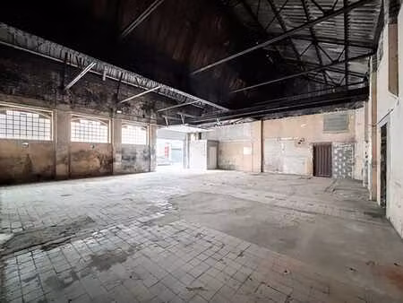 entrepôt de 209m² avec bureau à herstal