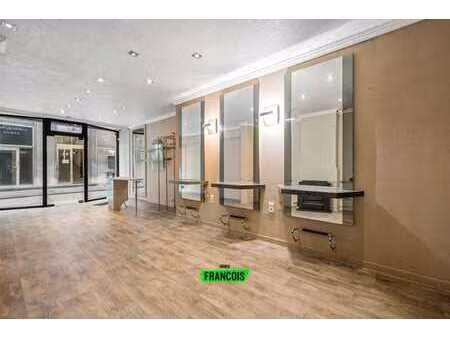 rez-de-chaussée commercial en plein cœur du centre-ville et…