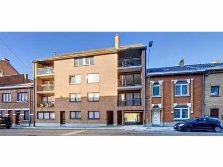 appartement 2 chambres dans un immeuble calme et bien tenu