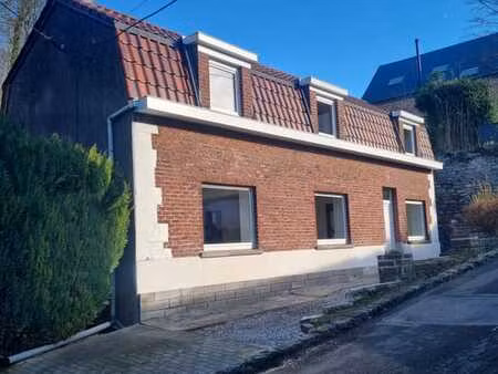 maison 4 façades entièrement rénovée