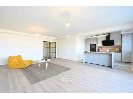 ruim & instapklaar appartement met 2 slaapkamers