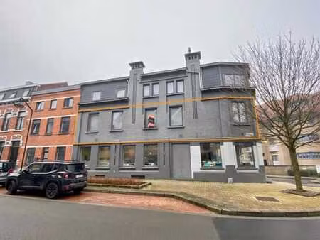 appartement très spacieux et plein de caractère