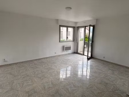 studio / 35m² / vert galant (rer b)