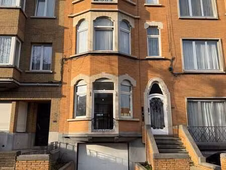 a louer - spacieux duplex avec jardin et garage à jette