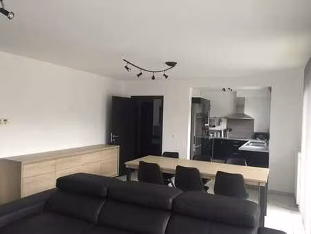 appartement avec cave  parking couvert et terrasse