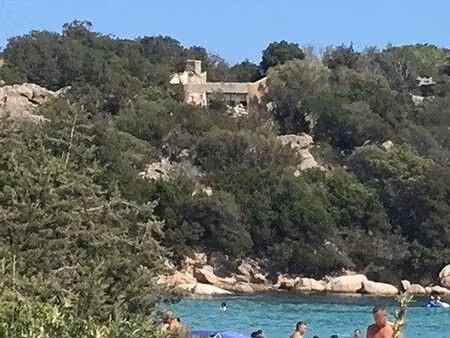 exceptionnel maison pieds dans l'eau à porto vecchio