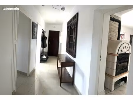 t5 125 m2 avec terrasse proche commodités