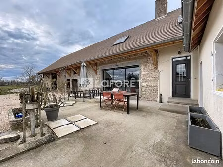 maison 5 pièces 140 m²