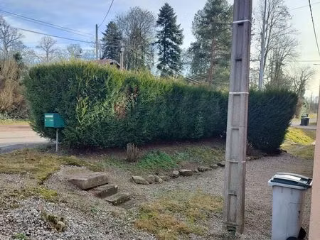 charmant f2 entièrement rénové avec coin extérieur - disponibilité immédiate