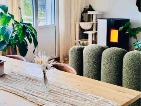 appartement meublé 100 m² refait à neuf – grand séjour – immeuble très calme – bail authen