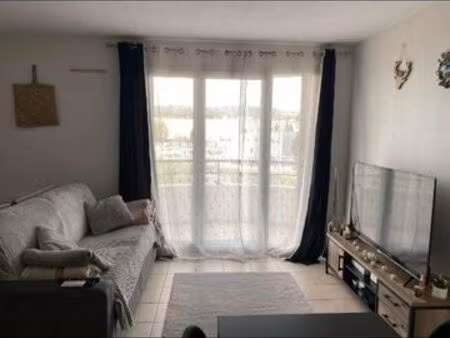 loue t2 meublé résidence sécurisée