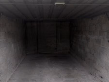 garage à loué 14m²