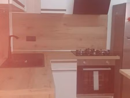 loue f2 centre ville d aubenas