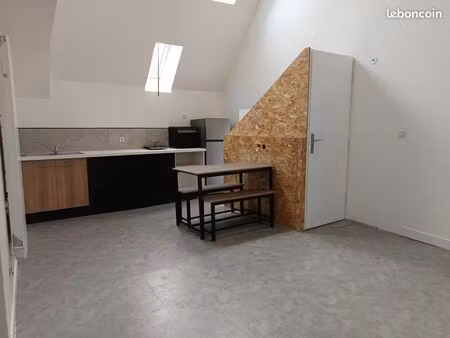 appartement dans maison de village