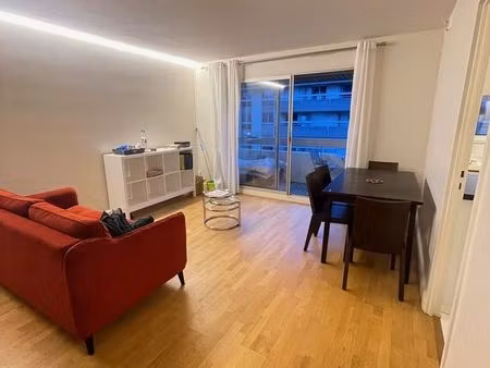 studio meuble parfait etat