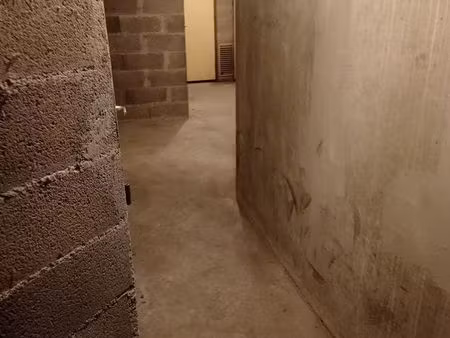 cave 2 5m2 à louer