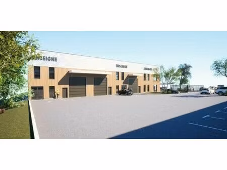 location commerce 2060 m² à saint-priest (69800)