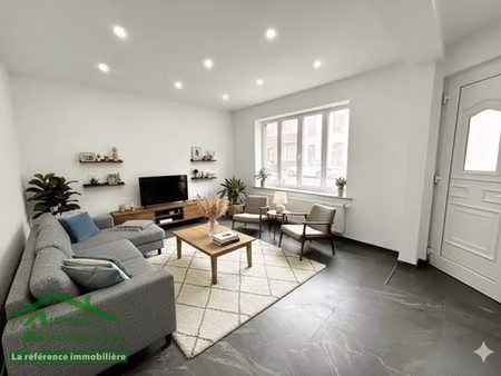 superbe maison rénovée avec terrasse et jardin suspendu !