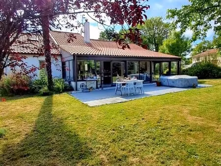 maison 6 pièces 151 m²